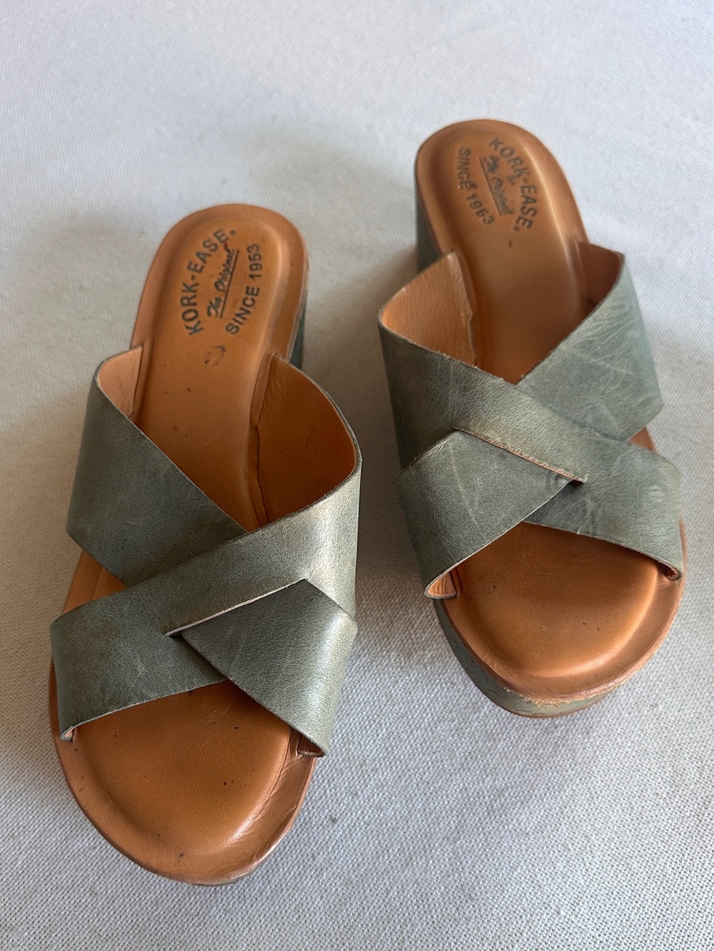 Kork-Ease Olive Green Leather Crossover Slide Sandals with Tan Footbed